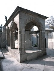 Sinan’ın  mütevazi mezarı