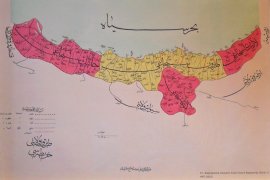 Sarı renkli alan Merkez (Trabzon) Sancağı, batısında Canik Sancağı, doğusunda Lazistan Sancağı, güneyinde de Gümüşhane (Canca) Sancağı ile birlikte Trabzon Vilayeti haritası. 