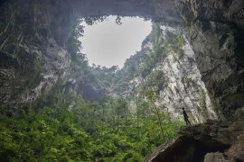 Dünya'nın En Büyük Mağarası - Son Doong